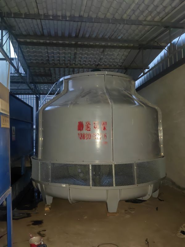 自贡<strong>200t玻璃钢冷却塔</strong>